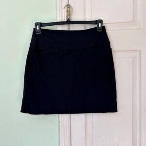S.C. & Co. Solid Black Golf Skort Size M